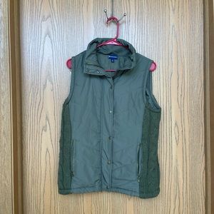 Northcrest woman’s vest